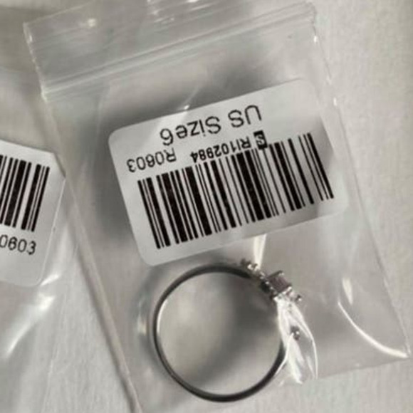 Size 6 Sterling Silver Pink Accents Princess 925 Ring - Picture 9 of 9